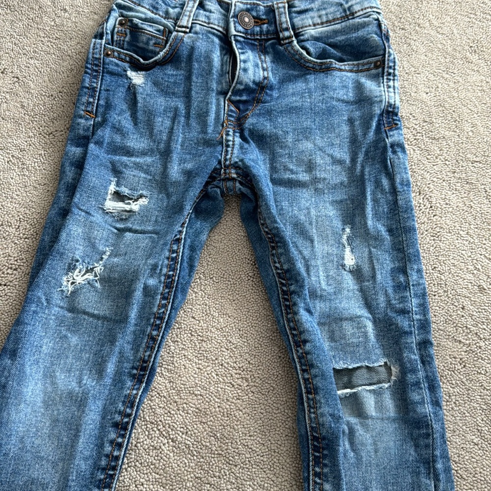 Zara Jeans - Picture 2 of 4